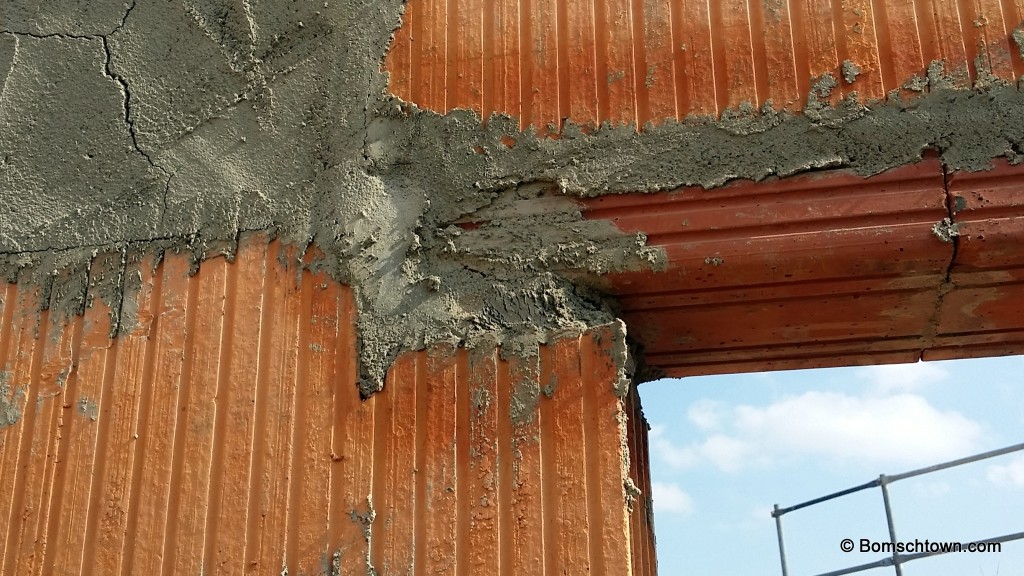 Rohbau im Erdgeschoss › Hausbau in Bomschtown